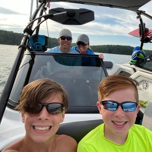 Meet your Posher, Bobby